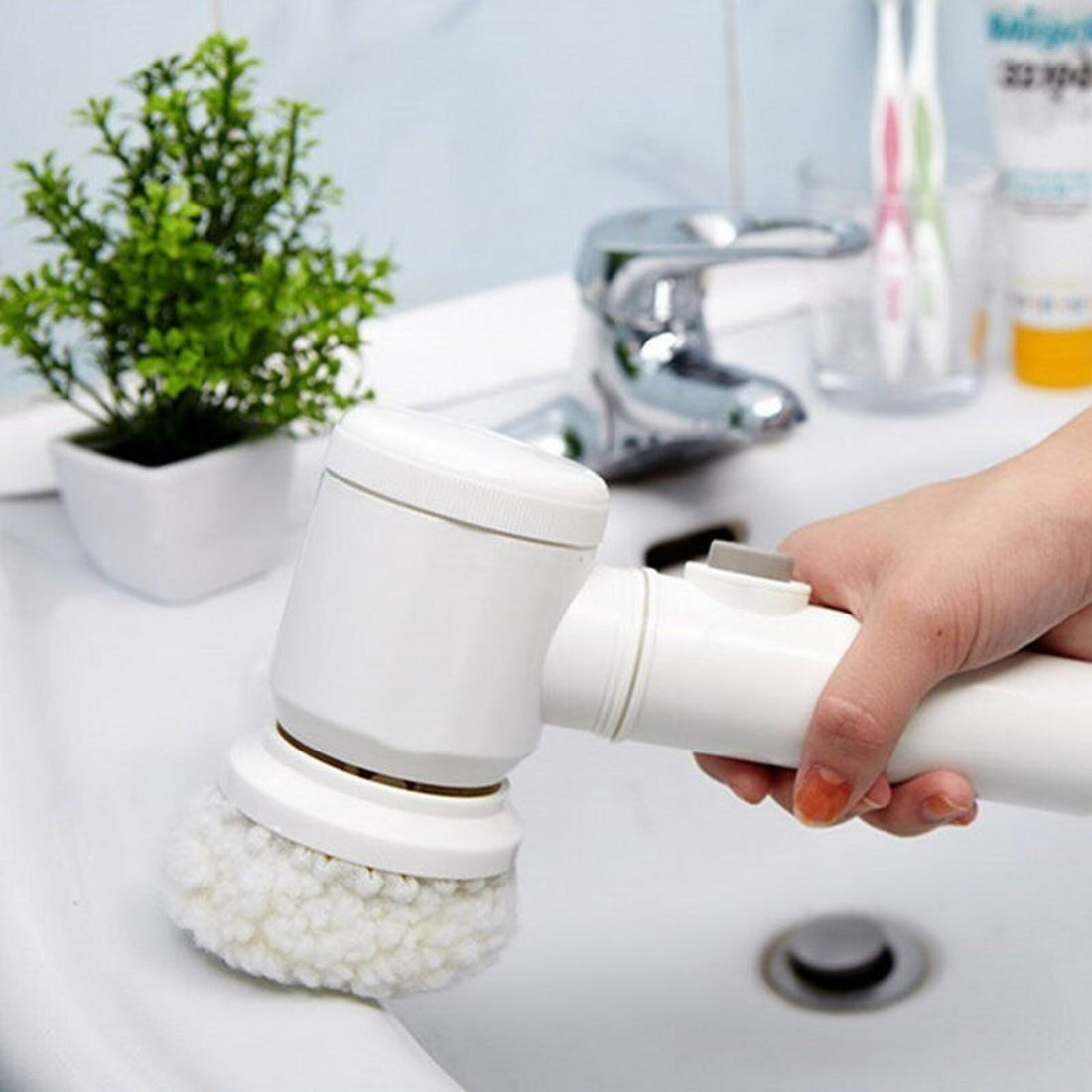 Magic brush cleaner